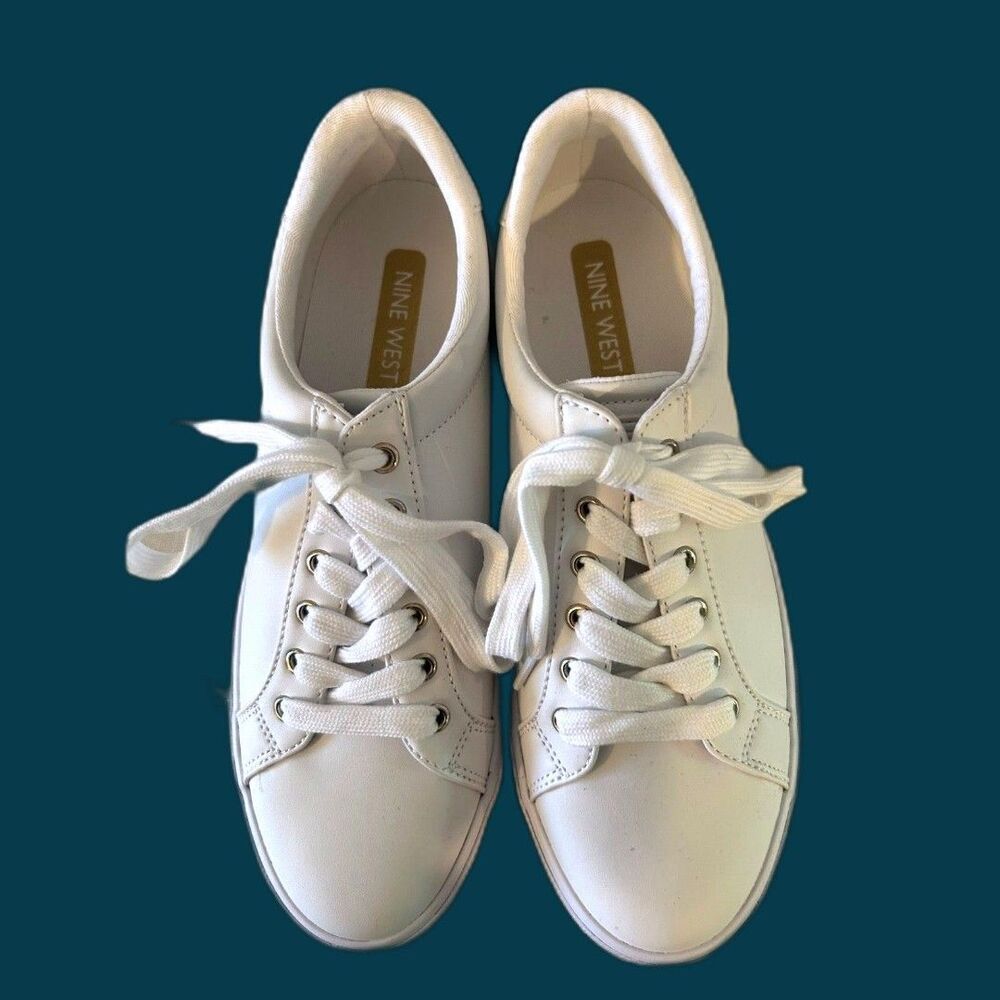 Nine West Layna White Lace-up Sneakers - Size 9